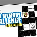 Logo Memory Challenge Cars Edition med bilproducentlogoer som Alfa Romeo, Porsche, BMW, Nissan, Volkswagen, Mercedes og Renault på en sort og hvid baggrund